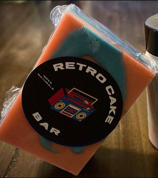 Retro Cake Bar – Luxurious Wave Shampoo Bar with Chamomile & Goji